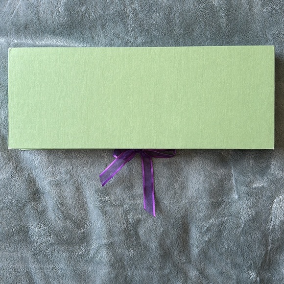 Cornelia James gift box - Picture 4 of 6